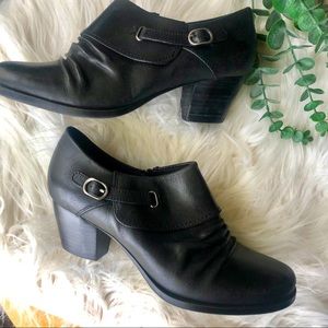 Pure Sole Black Leather Ankle Boots